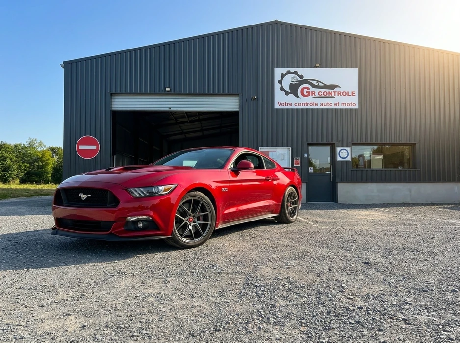 Ford Mustang GT 5