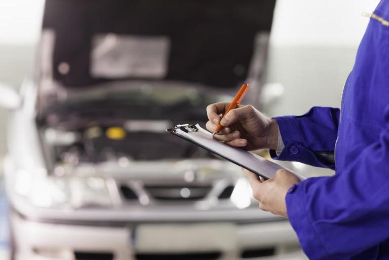 Nos conseils pour réussir son pré-contrôle technique à Saint-Quentin